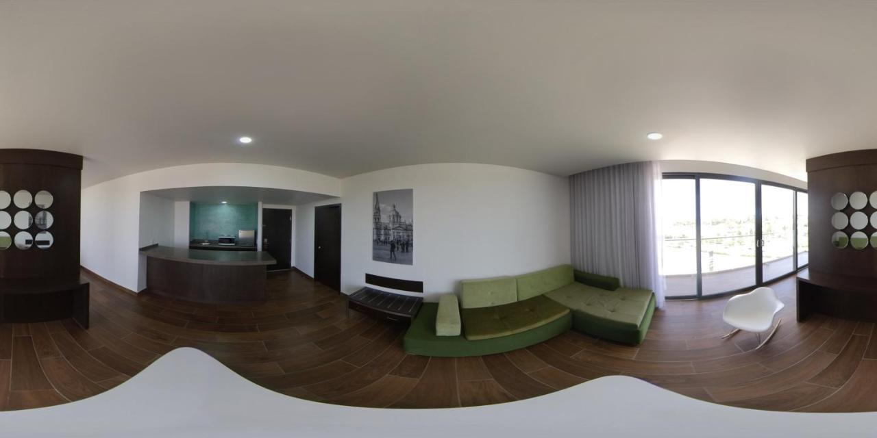 Fiesta Inn Guadalajara Aeropuerto Las Pintas Esterno foto